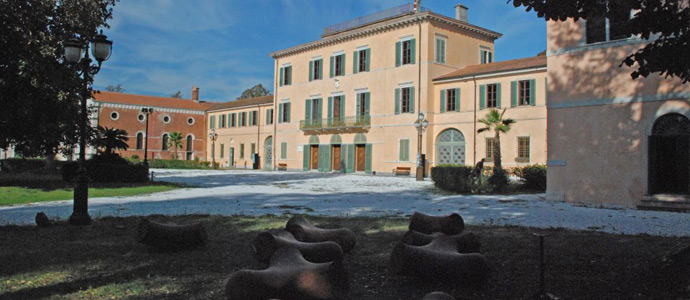 VIAREGGIO - Appuntamento conclusivo con Estate a Villa Borbone col trio “Capriccio ensamble”