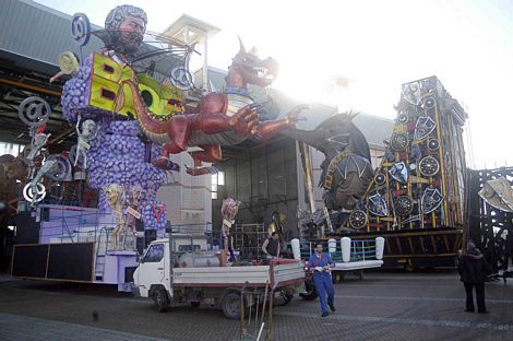 Un occhio puntato sulla Cittadella a un giorno dall'Inaugurazione del Carnevale di Viareggio