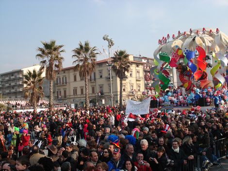 A Viareggio gran finale per un Carnevale da primato!