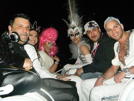 Festa grande sulla Marina di Torre del Lago, inaugura lo STUPID!A e il Mama Mia spenge 11 candeline!