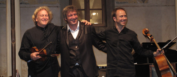 Il trio Berezovski, Guttman, Demarquette si esibisce in concerto a Pietrasanta