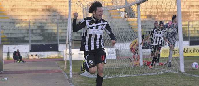 Il Viareggio sbanca Pisa con un gol di Vannucchi nel finale
