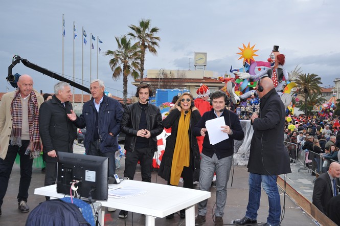 Martedi grasso in diretta Rai da Viareggio. LE FOTO!