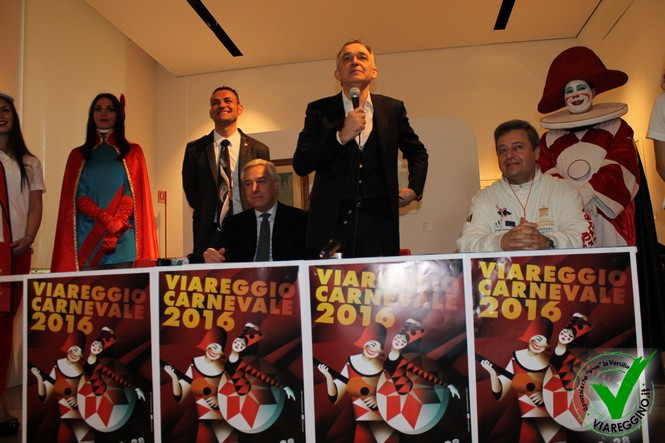 Il Sindaco Del Ghingaro: "Viareggio città dei diritti". LE FOTO!