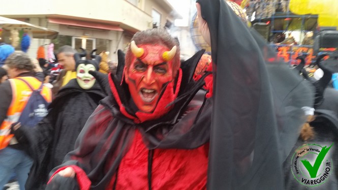 Le novità di questa edizione sono i movimenti delle maschere isolate e di gruppo. LE FOTO!