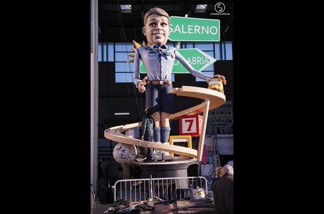 La cittadella apre i battenti e mostra i carri in anteprima... VEDI LE FOTO!