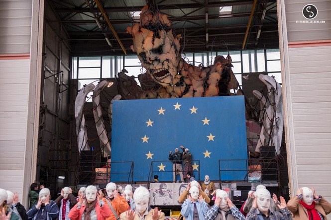1 corso di carnevale rinviato: scoppia la festa alla cittadella. VEDI LE FOTO!