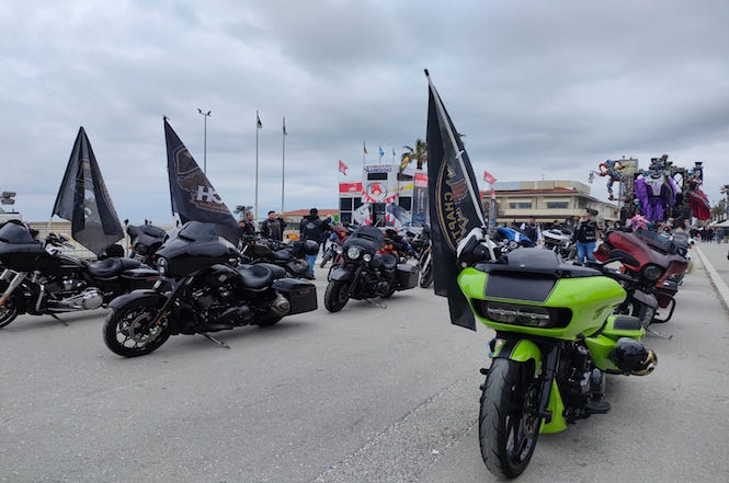 Centenari a confronto: le Harley hanno salutato il Carnevale