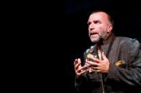 Il teatro delle Scuderie Granducali punta al quarto sold out consecutivo con il Mistero Buffo di Dario Fo interpretato da Ugo Dighero
