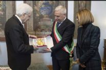Burlamacco d'oro consegnato al presidente della Repubblica Sergio Mattarella