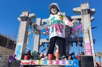 Temi sociali per i due carri che sfilano come 5.o e 6.o in piazza Mazzini