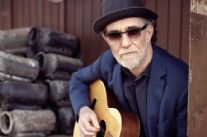 Francesco De Gregori in concerto quest'estate alla Versiliana. Nel cartellone del 45° Festival anche il Musical “FlashDance”