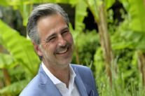 Domani pomeriggio Beppe Convertini al Caffè della Versiliana