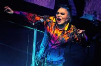 Domani sera Loredana Bertè festeggia 50 anni di musica con l'esplosivo spettacolo "Ribelle"
