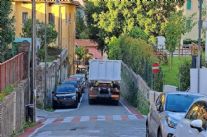 Seravezza, a regime l'ordinanza per il transito camion in via XXIV maggio