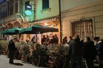 Il Carnevale tra arte e grafica al Caffè Così Com’é