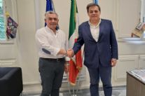 VVFF, il comandante provinciale di Lucca saluta la città di Pietrasanta