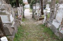 Sarà riqualificata la pavimentazione del cimitero di Azzano