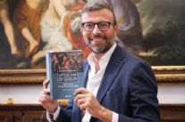 Il presidente del Consiglio regionale Antonio Mazzeo al Caffè della Versiliana