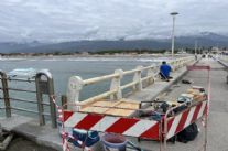 Forte, avviati i lavori di manutenzione straordinaria del parapetto del Pontile