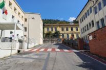 Rimozione della gru alla palestra Frediani