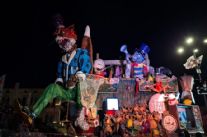 Allegrucci e il suo campo dei miracoli illuminati nella notte viareggina