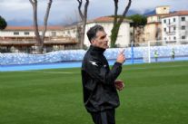 Seravezza in finale playoff per il 2° anno di fila! Camaiore retrocesso in Eccellenza dopo un solo anno di D! Il Viareggio va agli spareggi nazionali per salire in D! Anche il Pietrasanta vince i playoff del proprio girone, in Promozione!