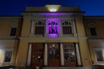 Oggi luce viola sul municipio per la Giornata Mondiale della Fibromialgia