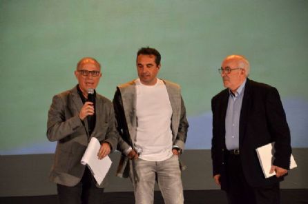 'Orgoglio bianconero 1919/2019 - Cento anni di calcio a Viareggio' è stato scritto a più mani da numerosi giornalisti locali