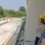 Massarosa, sopralluogo del sindaco al cantiere per la piscina