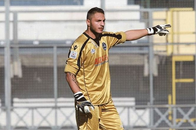Il portiere Ioime (ex Latina) è il primo acquisto del nuovo Viareggio del dopo Dinelli: ora col tecnico Maurizi in arrivo altri 4 giocatori