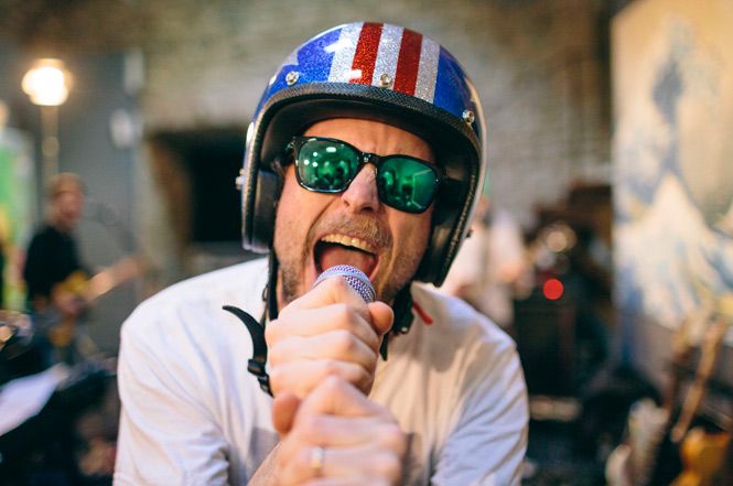 JOVANOTTI a Firenze per preparare il tour e speciale Sky in onda domani sera
