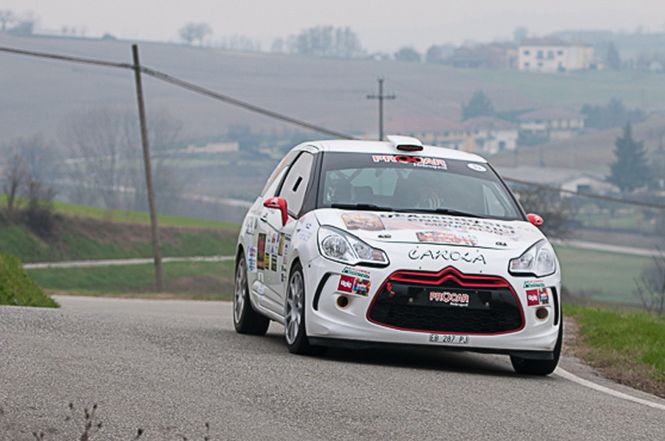 Al 21^ Rally Città di Camaiore il Team Procar Motorsport rimanda l’esordio di Lorenzo Leonarduzzi sulla Citroën Ds3 R3 per un infortunio che ha colpito il navigatore del giornalista di RAI Sport.