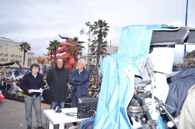 Martedi grasso in diretta Rai da Viareggio. LE FOTO!