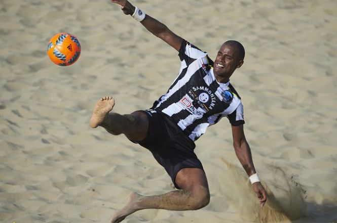 La Vbs al posto della difesa ha un...Muraglione! Battuto anche il Catania, i bianconeri volano in semifinale di Coppa Italia