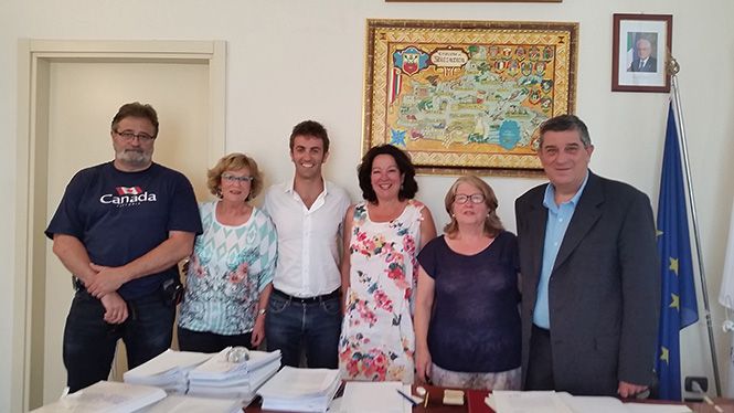 UNA DELEGAZIONE DI ARTISTI PROVENIENTI DA TEIA’ IN VISITA A MASSAROSA