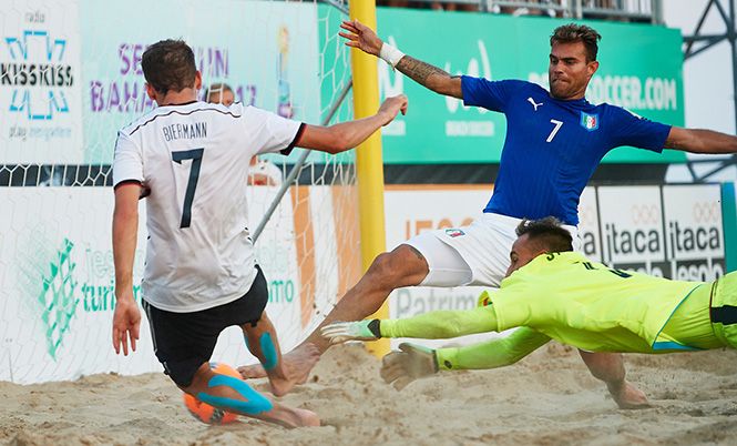 FIFA Beach Soccer World Cup - Europe Qualifier: l'Italia supera la Germania, il mondiale è vicino.