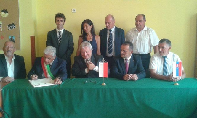 Massarosa, siglato in Polonia un patto tra le associazioni di volontariato e le Istituzioni locali
