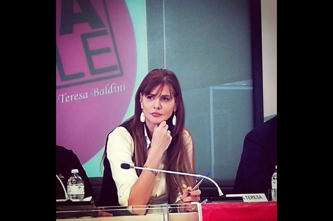CS Baldini: telecamere in zone strategiche a forte dei marmi con pulsante fuxia