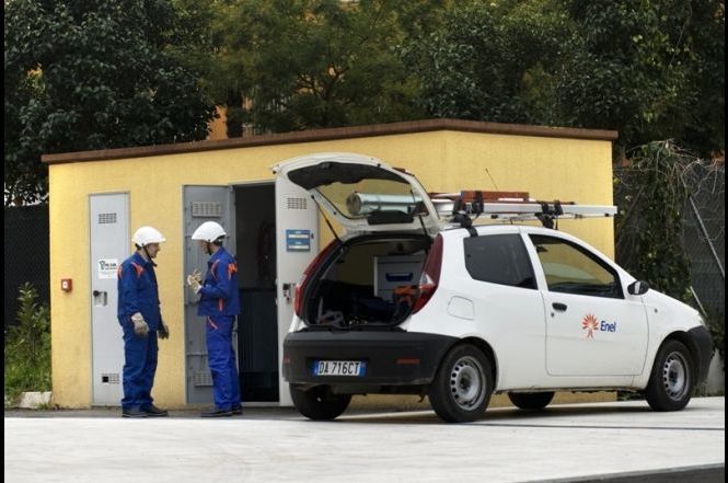 Lido di Camaiore: proseguono operazioni ENEL per rinnovo impianti e linee elettriche