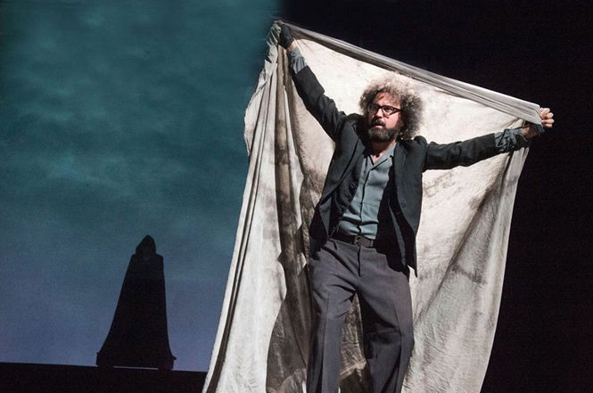 Seravezza verso il tutto esaurito con il “Cristo dell’Amiata” di Simone Cristicchi