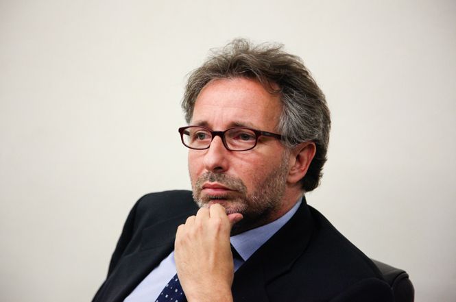 Baldini: "LA GIUNTA DEL GHINGARO E LA CROCE ROSSA AL LAVORO PER I MIGRANTI MENTRE I VIAREGGINI E GLI ITALIANI PERDONO IL LAVORO E LA CASA E VIVONO ALLE INTEMPERIE !!"