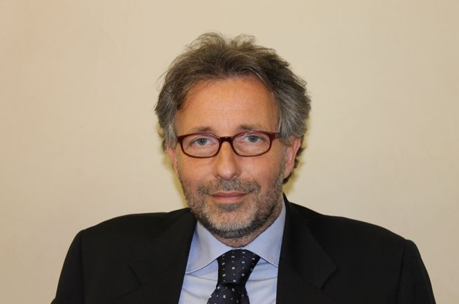 In via Sauro, croce rossa e prefettura di lucca di nuovo al lavoro per i migranti !