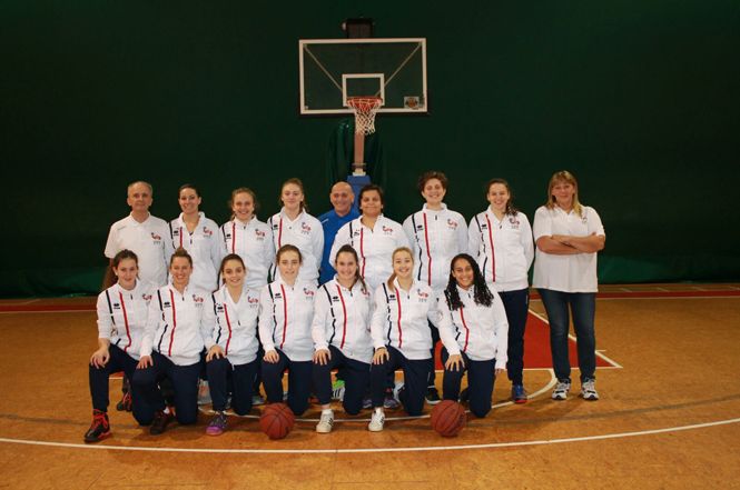 La Pallacanestro Femminile Viareggio vince a Castelfiorentino
