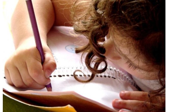 Letture e laboratori per bambini alla Biblioteca di Pietrasanta