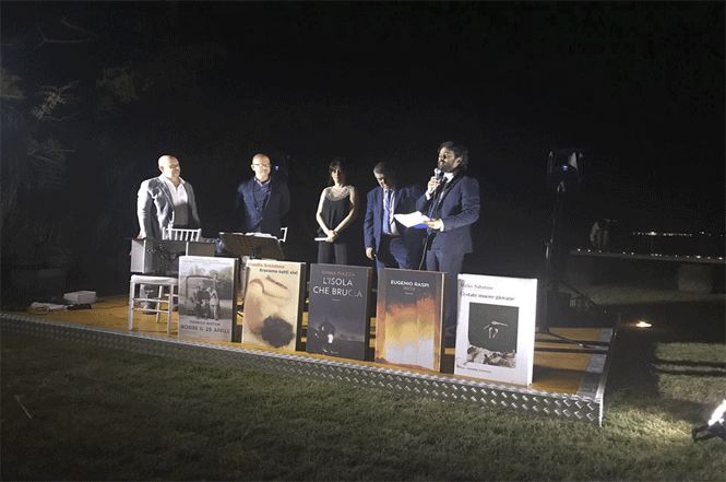 Premio Letterario Massarosa: Presentate ieri sera le cinque opere finaliste che si contenderanno la vittoria del PLM edizione 2018 e la scultura destinata a rappresentare il PLM