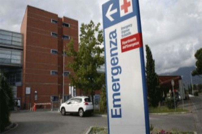 Versilia, 97enne dimessa dal pronto soccorso senza avvertire nessuno Marchetti (FI): «Episodio increscioso, troppa pressione su pochi sanitari»