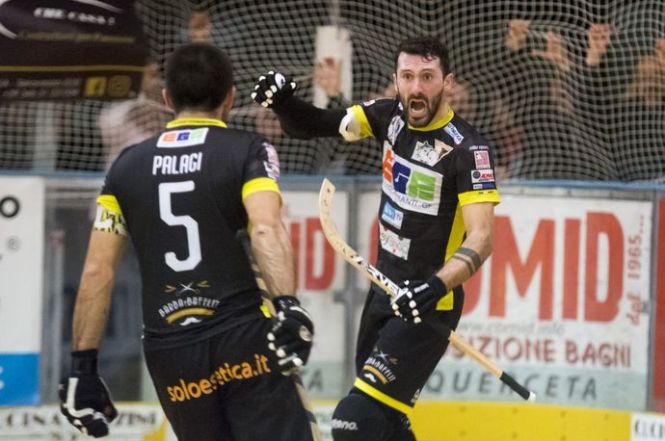 Centro da matti! Espugna il PalaForte annullando il primo match-point dei rossoblù e allungando la serie di finale scudetto (almeno) a gara-4