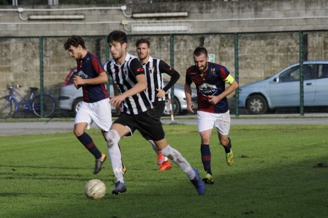 Real FQ sconfitto a Prato. Il Seravezza rimonta dal 2-0 al 2-2 con la Lucchese. Sospesa Massese-Camaiore. Pari della Virtus