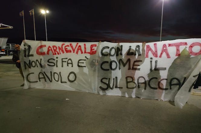 Banda americana aprirà il corso 2023 tra le polemiche